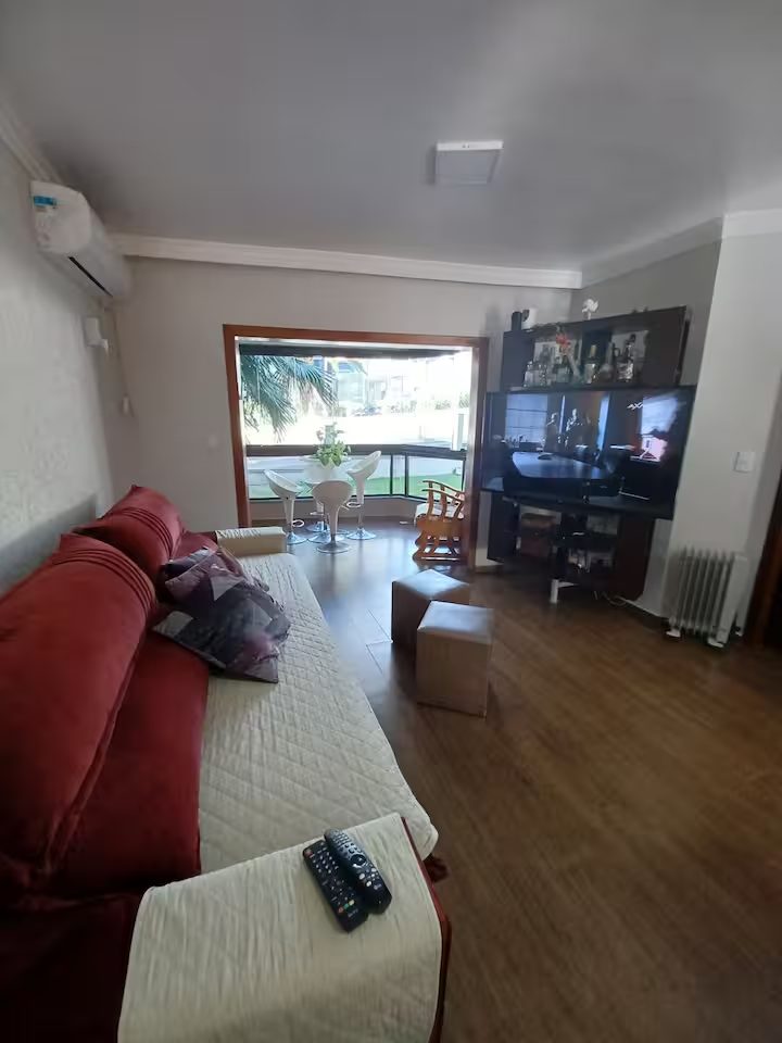 Apartamento com Piscina — Centro — Sala de estar